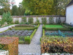 CHATEAU DE REVEILLON - NOV 2019